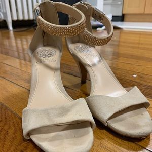 Vince Camuto kitten heels